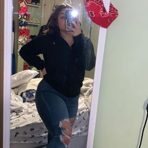 Meet your Posher, Nicole